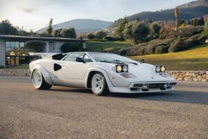 Image 11/73 of Lamborghini Countach LP 400 S (1980)