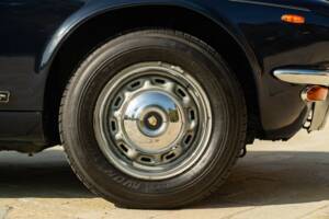 Bild 25/50 von Jaguar XJ 4.2 (1978)
