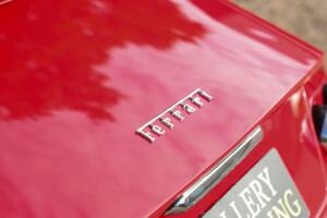 Afbeelding 13/50 van Ferrari 365 GTB/4 Daytona (1973)