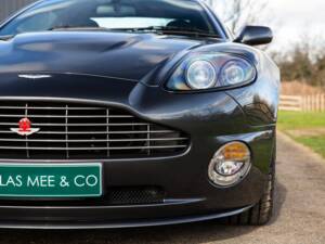 Image 15/92 of Aston Martin V12 Vanquish S (2007)