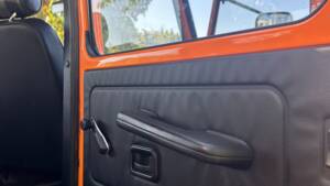 Bild 17/23 von Mercedes-Benz 290 GD (lang) (1996)