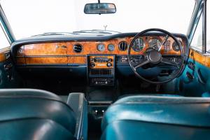 Image 18/40 de Rolls-Royce Silver Shadow II (1977)