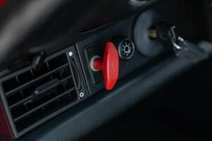 Image 44/50 de Porsche 911 Carrera RS (1991)