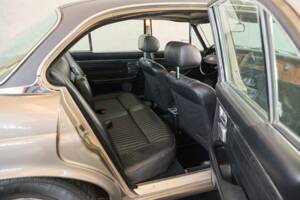 Bild 49/50 von Jaguar XJ 6 L 4.2 (1975)