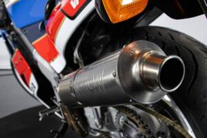 Immagine 36/48 di Honda VFR 750R RC 30 (1988)