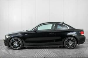 Image 9/50 of BMW 125i (2008)