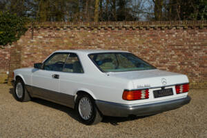 Image 2/50 of Mercedes-Benz 560 SEC (1987)