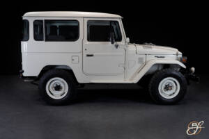 Image 6/21 de Toyota Land Cruiser FJ 40 (1981)