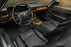 Image 2/19 de Jaguar XJS 5.3 V12 (1990)