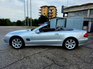 Image 8/39 of Mercedes-Benz SL 500 (2001)