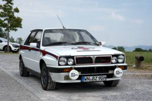 Image 3/47 of Lancia Delta HF Integrale (1988)
