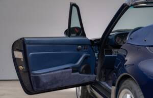 Image 7/25 of Porsche 911 Carrera (1997)