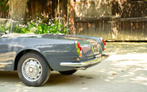 Image 5/77 of Alfa Romeo 2600 Spider (1963)