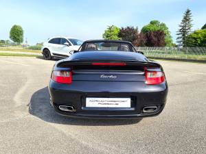Immagine 5/17 di Porsche 911 Turbo (2007)