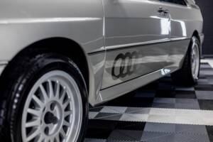 Bild 19/44 von Audi 200 - 2.2 Turbo quattro (1900)