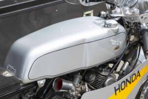 Afbeelding 35/42 van Honda CB 77 (1964)