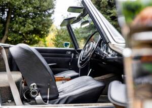 Image 40/50 of Mercedes-Benz 280 SL (1968)