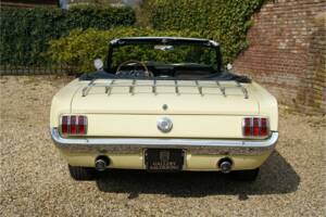 Immagine 6/50 di Ford Mustang 289 (1966)