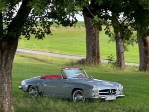 Image 31/54 of Mercedes-Benz 190 SL (1957)