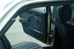 Image 38/50 de Mercedes-Benz 280 SEL (1978)
