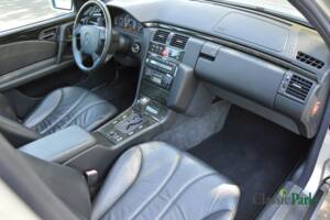 Image 23/50 de Mercedes-Benz E 50 AMG (1996)