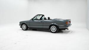 Afbeelding 4/15 van BMW 325i (1988)