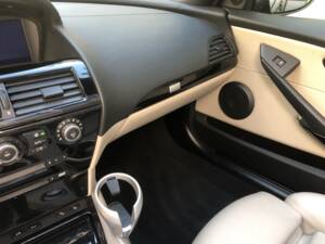 Bild 18/25 von BMW M6 (2007)