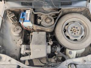 Bild 13/14 von Lancia Y10 LX I.E. (1990)