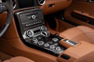 Image 28/45 of Mercedes-Benz SLS AMG Roadster (2012)