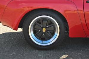 Image 24/50 of Porsche 924 Carrera GT (1986)