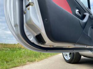 Afbeelding 12/63 van Mazda MX-5 1.6 (2004)