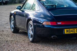 Image 12/93 de Porsche 911 Carrera (1994)