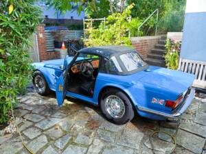 Image 47/52 of Triumph TR 6 (1975)