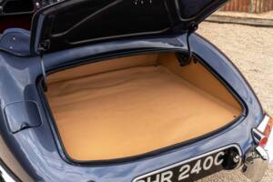 Bild 25/27 von Jaguar E-Type 4.2 (1965)