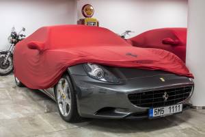 Image 24/28 of Ferrari California (2011)