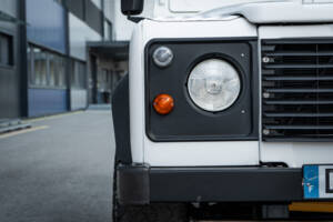 Immagine 29/97 di Land Rover Defender 90 (1995)