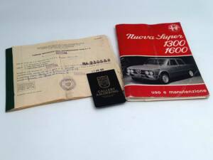 Bild 7/50 von Alfa Romeo Giulia Nuova Super 1300 (1975)