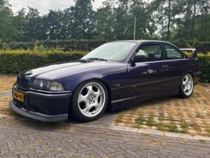 Immagine 6/8 di BMW 318is (1995)