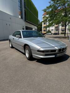Image 6/11 of BMW 850i (1990)