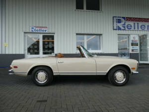 Imagen 8/25 de Mercedes-Benz 280 SL (1969)