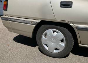 Image 7/44 of Mitsubishi Lancer (1987)