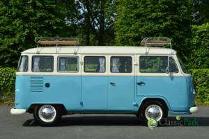 Bild 6/50 von Volkswagen T2b Camper (1976)