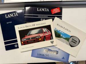Image 43/50 of Lancia Delta HF Integrale 16V (1994)