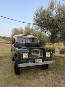 Image 1/24 of Land Rover 88 (1972)
