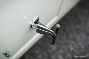 Image 34/65 de Jaguar E-Type 3.8 Flat Floor (1961)