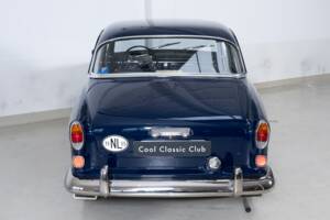 Image 5/30 of Volvo P 121 (1965)