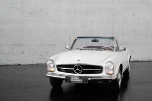 Afbeelding 15/40 van Mercedes-Benz 230 SL (1964)