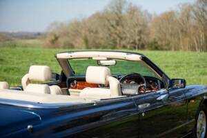 Image 45/50 of Bentley Azure Mulliner (1996)