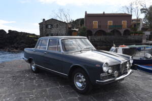Image 16/19 of Alfa Romeo 2600 Berlina (1966)
