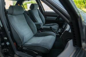 Image 25/50 of Alfa Romeo 75 2.0 Twin Spark (1990)